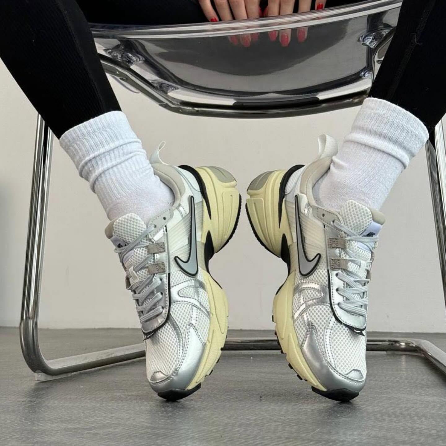 Nike V2k