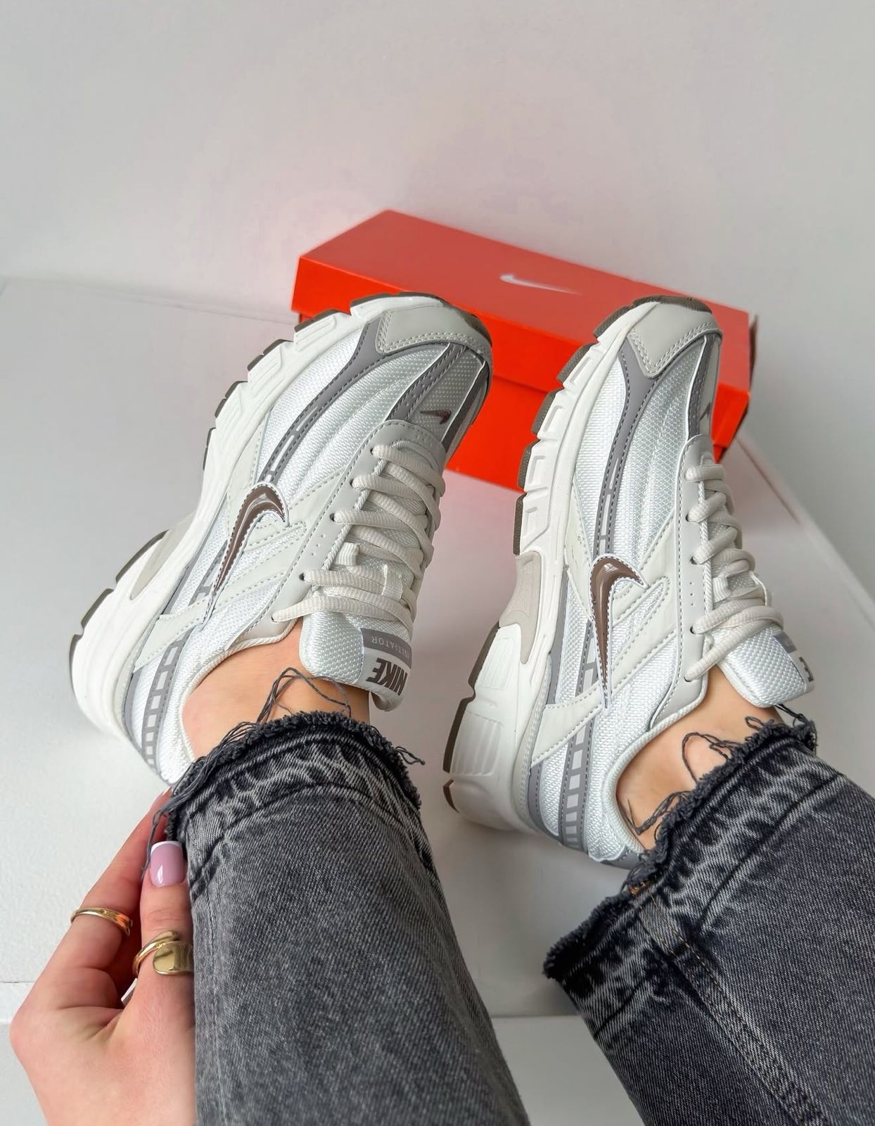 Nike Initiator