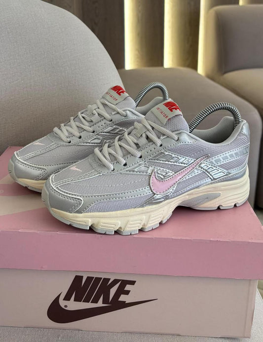 Nike Initiator