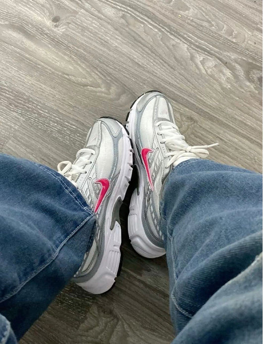 Nike Initiator