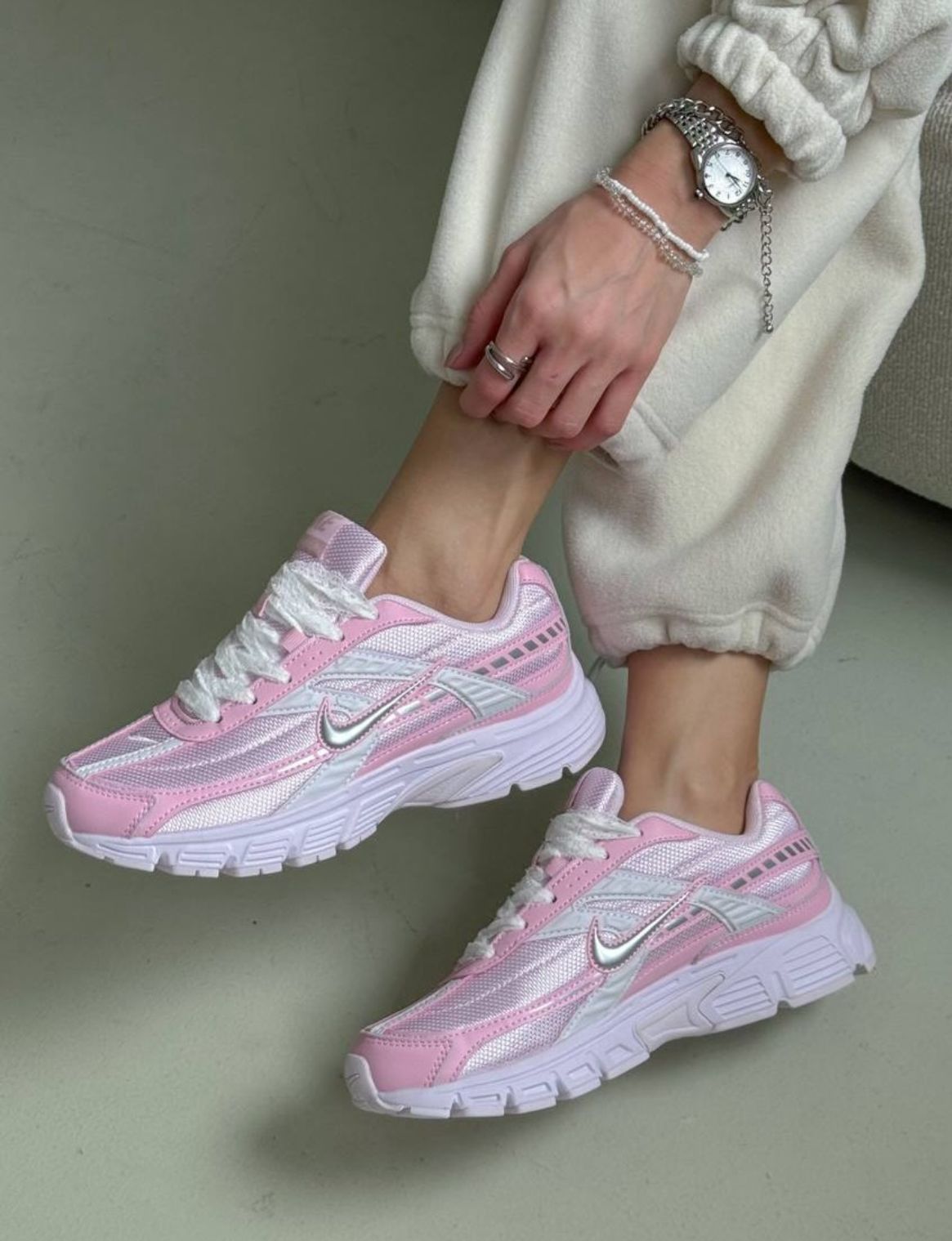 Nike Initiator