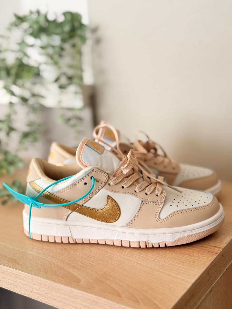 Nike Sb rose