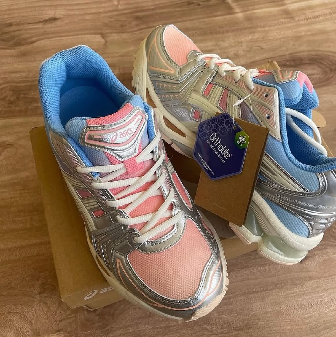 Asics colores