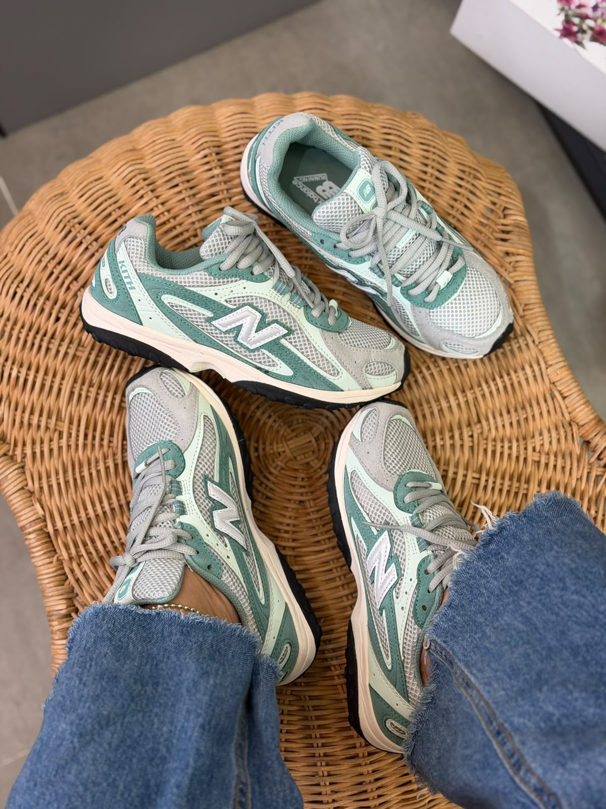 New Balance 204 L
